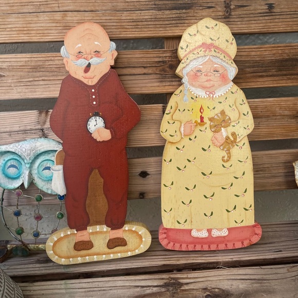 Sale‼️Grandma & Grandpa  Wall Hangers Hand Crafted Wooden Folk Art-Preowned - Picture 2 of 9